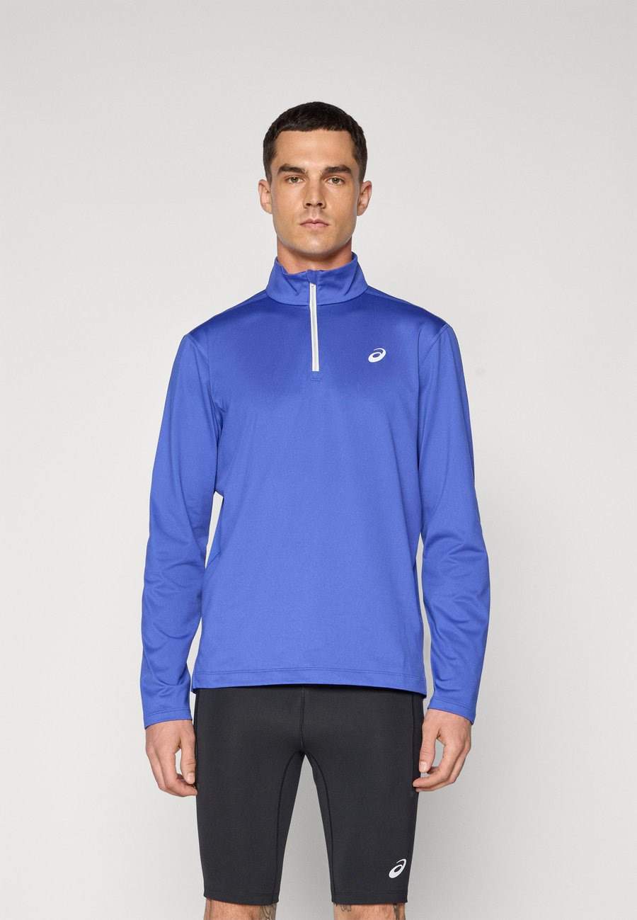 Топ ASICS CORE 1/2 ZIP WINTER TOP, Royal/Royal Blue
Топ ASICS CORE 1/2 ZIP WINTER TOP, Royal/Royal Blue