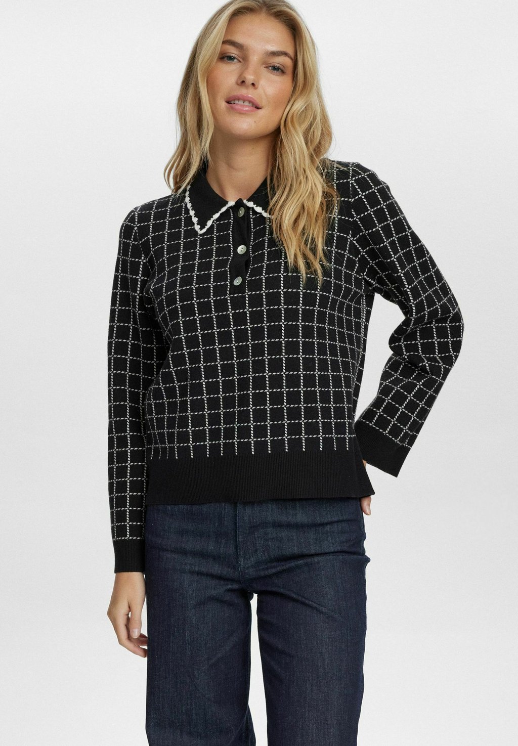 Свитер NUGRIDDA Nümph, черный
Свитер NUGRIDDA Nümph, черный