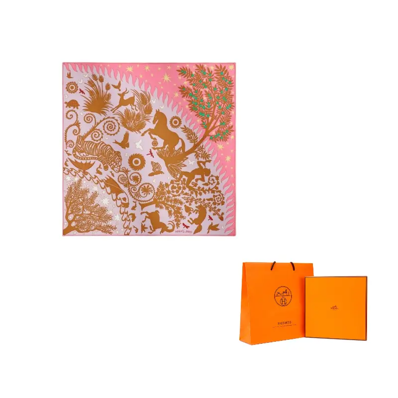 HERMES Шелковый платок Women's Rose/Caramel/Green
HERMES Шелковый платок Women's Rose/Caramel/Green
