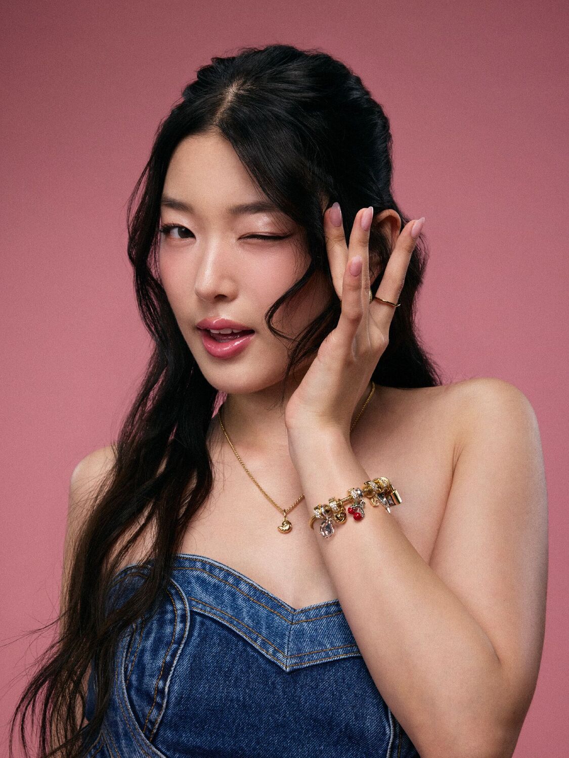 Комплект ожерелий с подвесками-ракушками от Юнчэ Pandora
Комплект ожерелий с подвесками-ракушками от Юнчэ Pandora