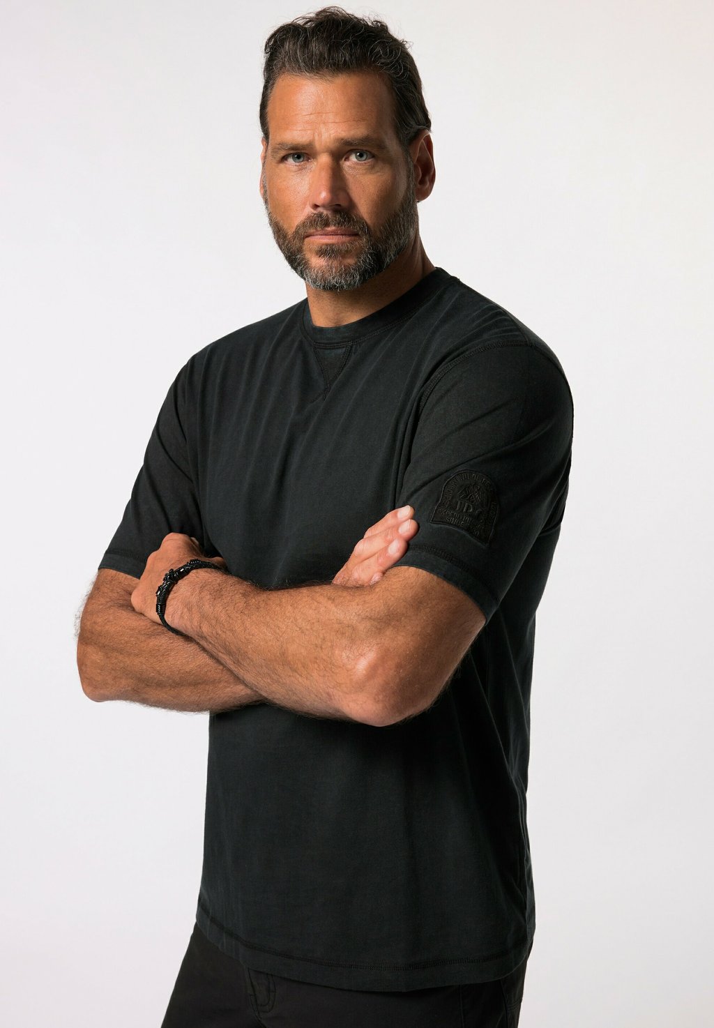 Базовая футболка HALBARM VINTAGE-LOOK BADGES JP1880, черный
Базовая футболка HALBARM VINTAGE-LOOK BADGES JP1880, черный