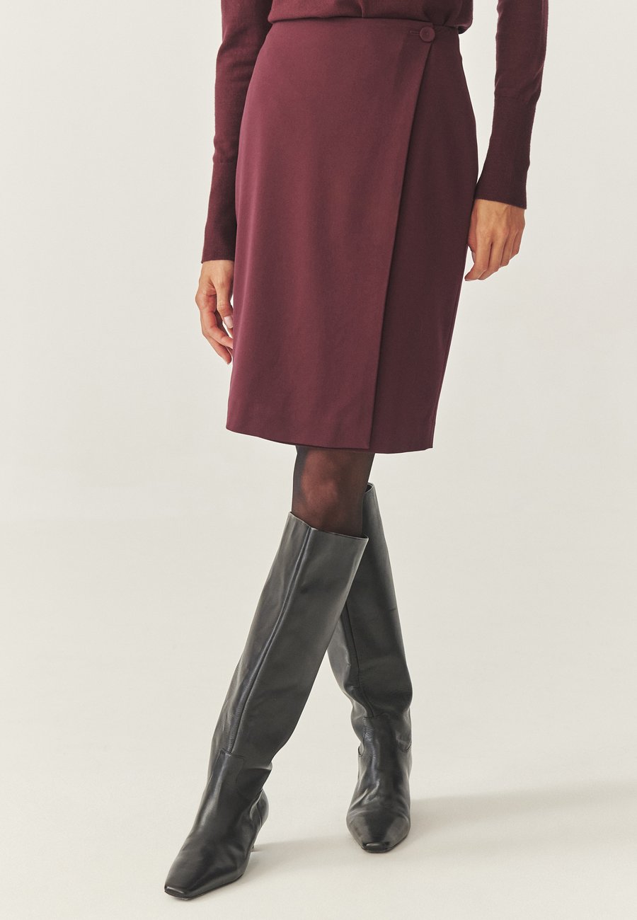 Юбка TATUUM BOWA, Red
Юбка TATUUM BOWA, Red