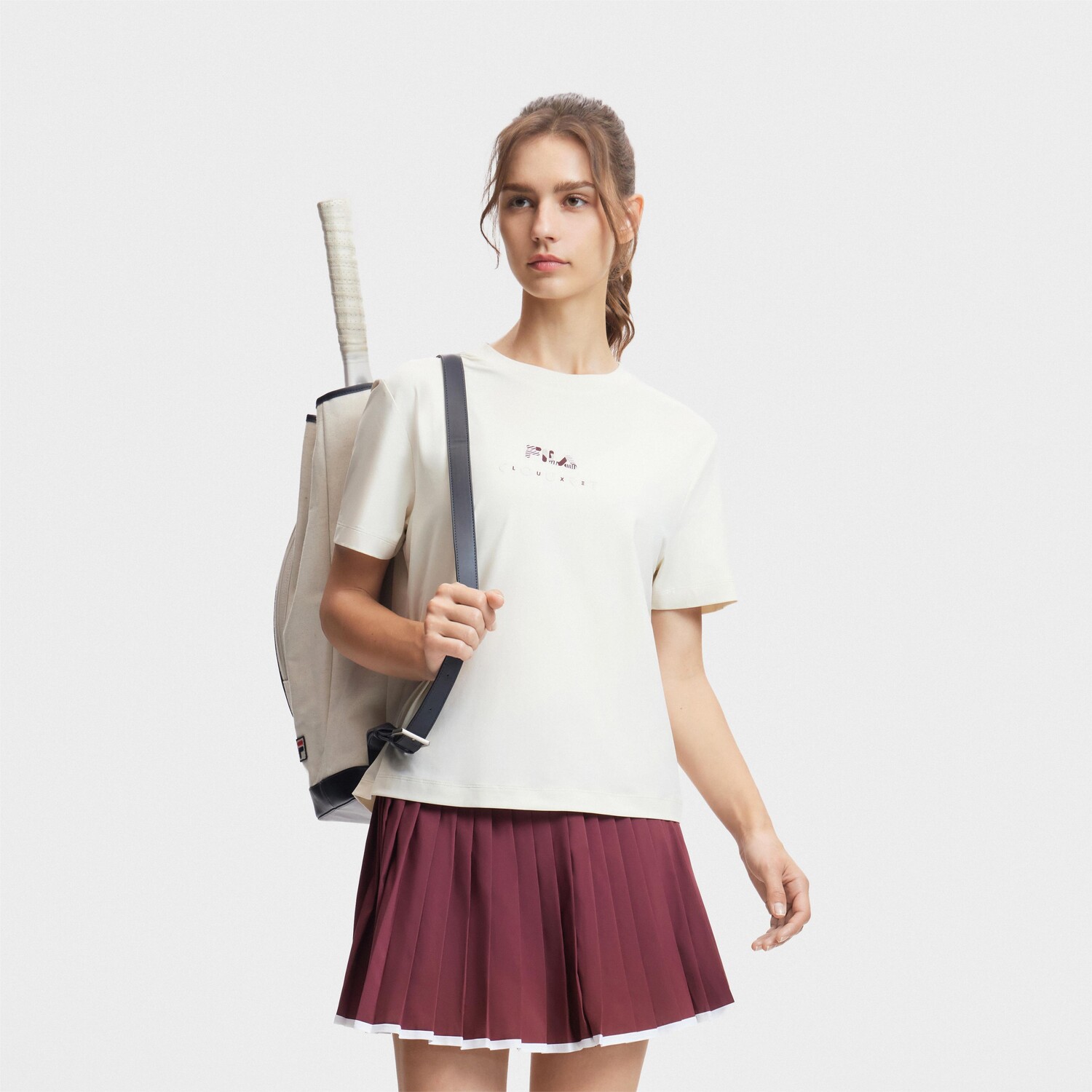 Футболка женская кремовая Fila
Футболка женская кремовая Fila