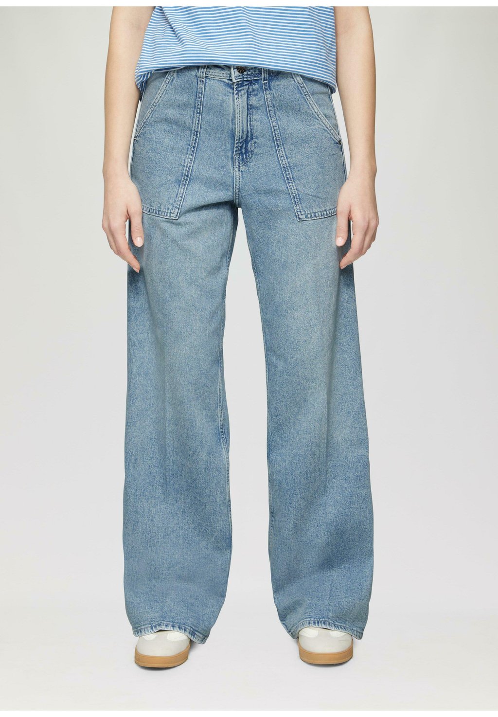 Расклешенные джинсы s.Oliver, синий
Расклешенные джинсы s.Oliver, синий