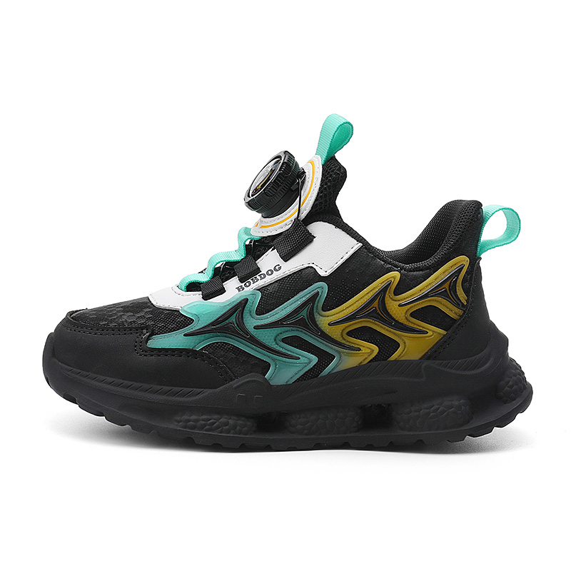 Детские кроссовки для бега BOBDOG, черный/зеленый
Детские кроссовки для бега BOBDOG, черный/зеленый