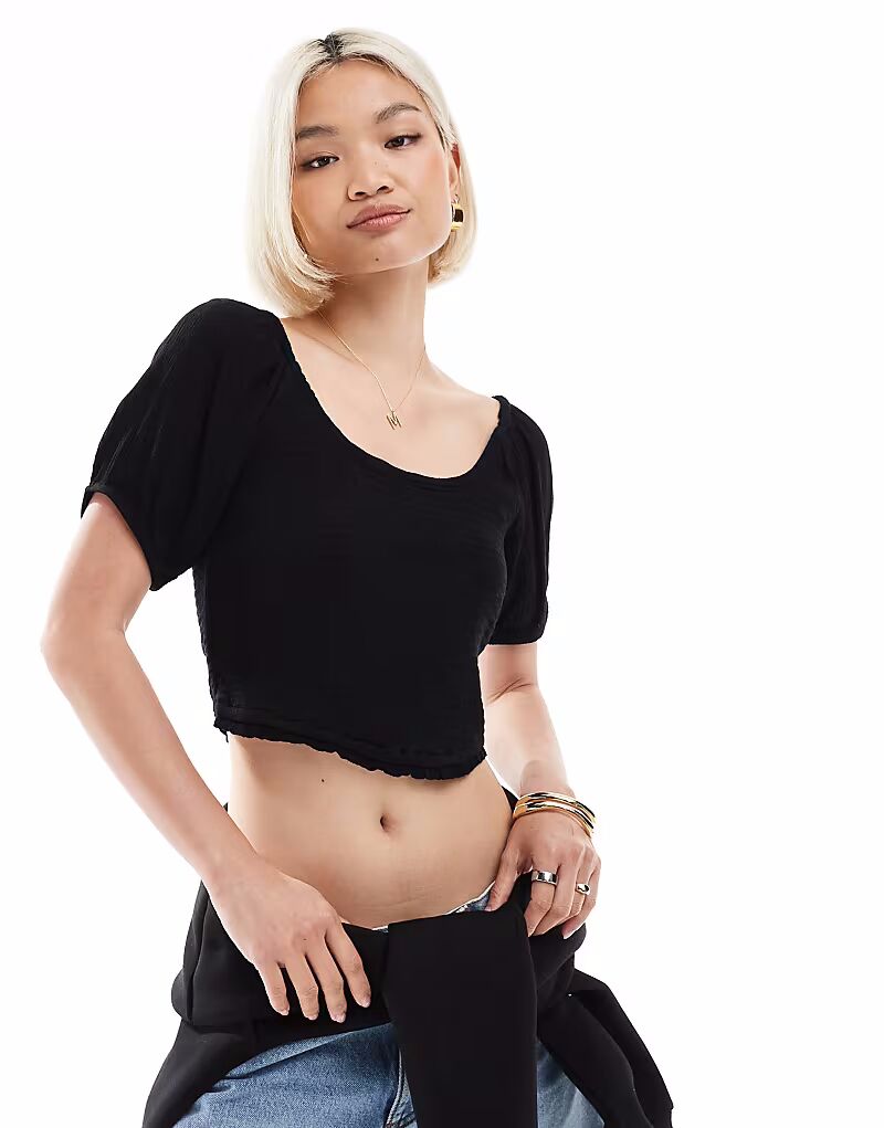 Топ Superdry Smocked из тканого материала черного цвета 
Топ Superdry Smocked из тканого материала черного цвета