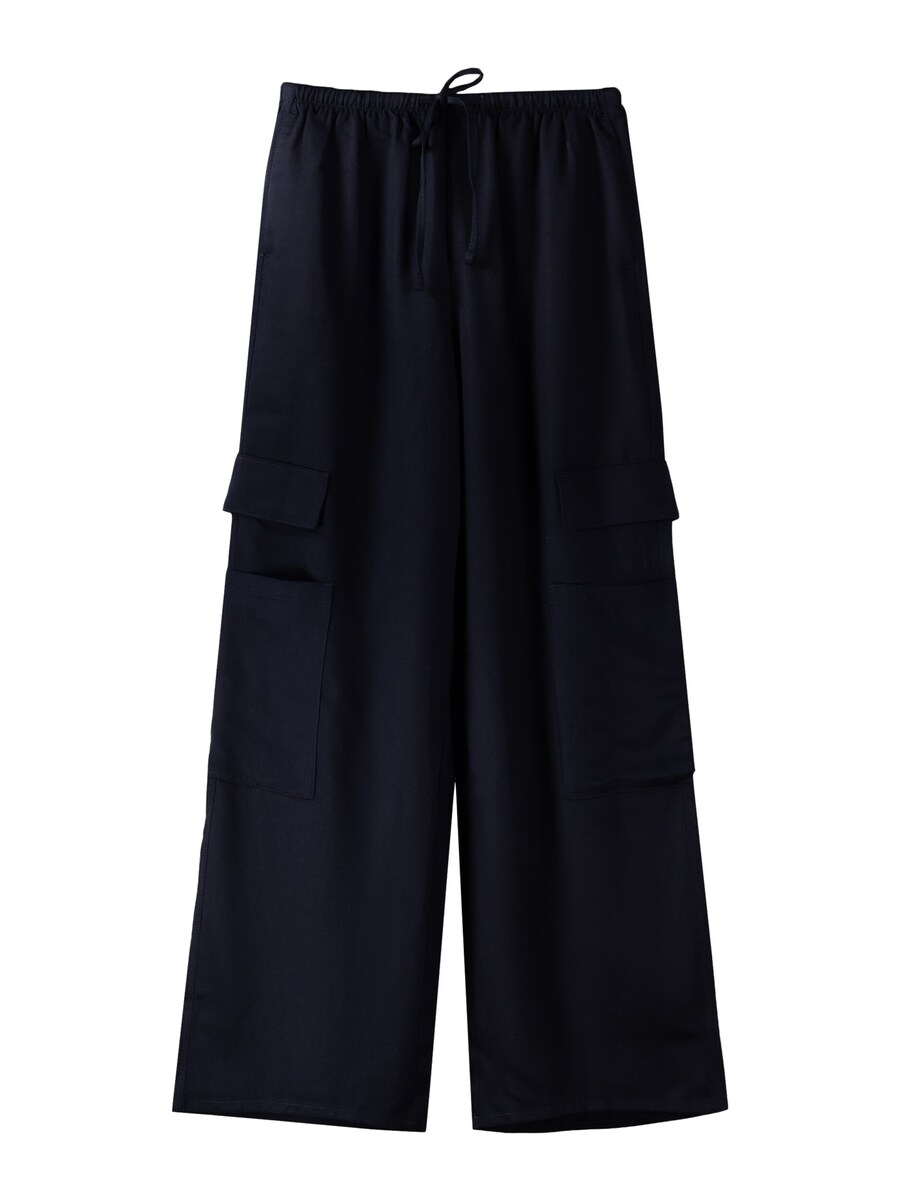 Брюки-карго свободного кроя Bershka, черный
Брюки-карго свободного кроя Bershka, черный