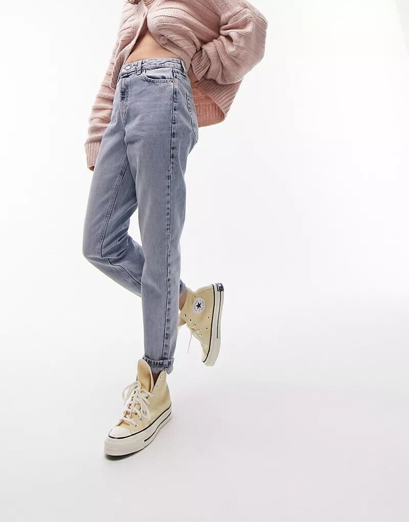 Джинсы Topshop с эффектом потертости
Джинсы Topshop с эффектом потертости