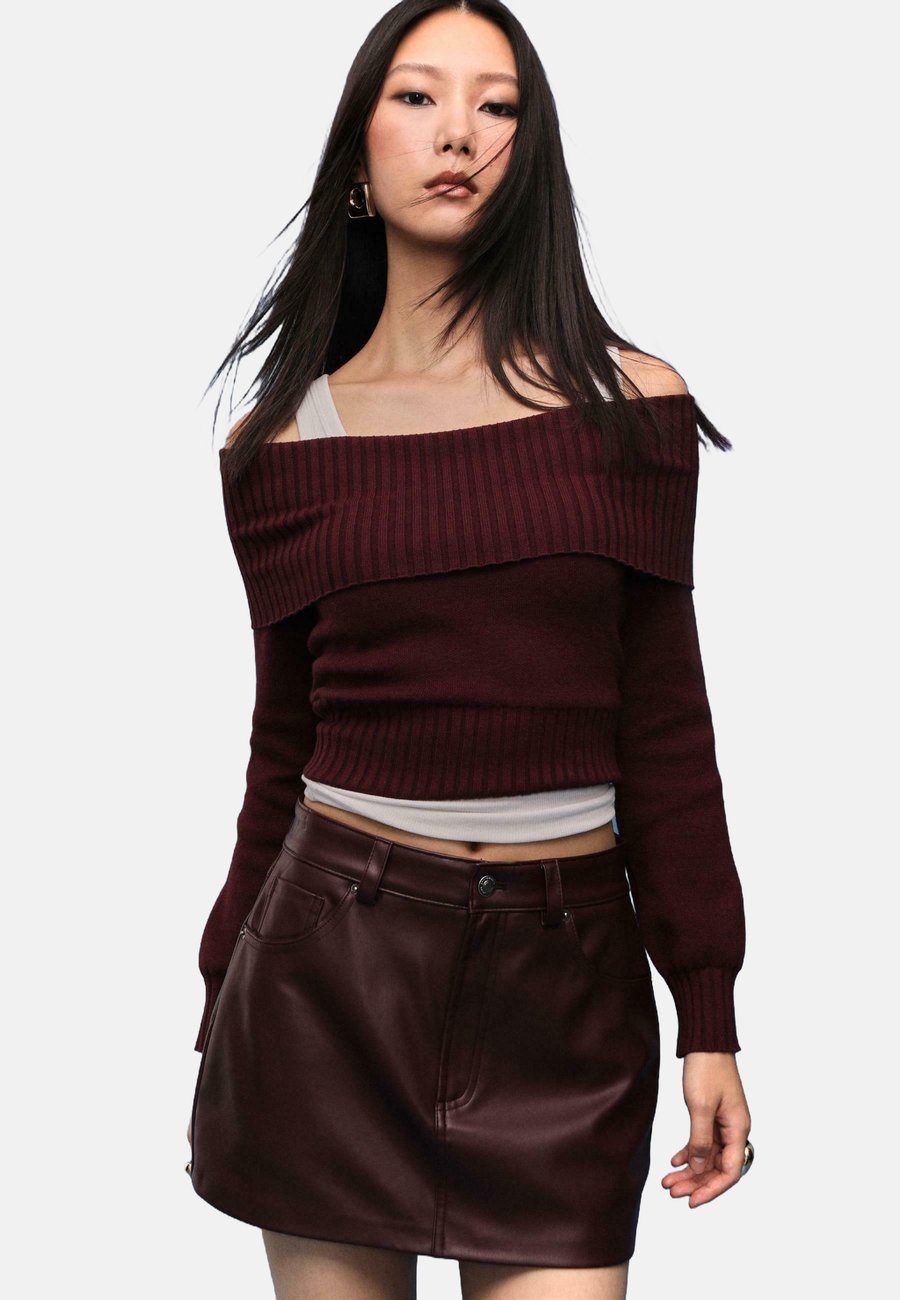 Юбка Stradivarius Mini skirt, Bordeaux
Юбка Stradivarius Mini skirt, Bordeaux