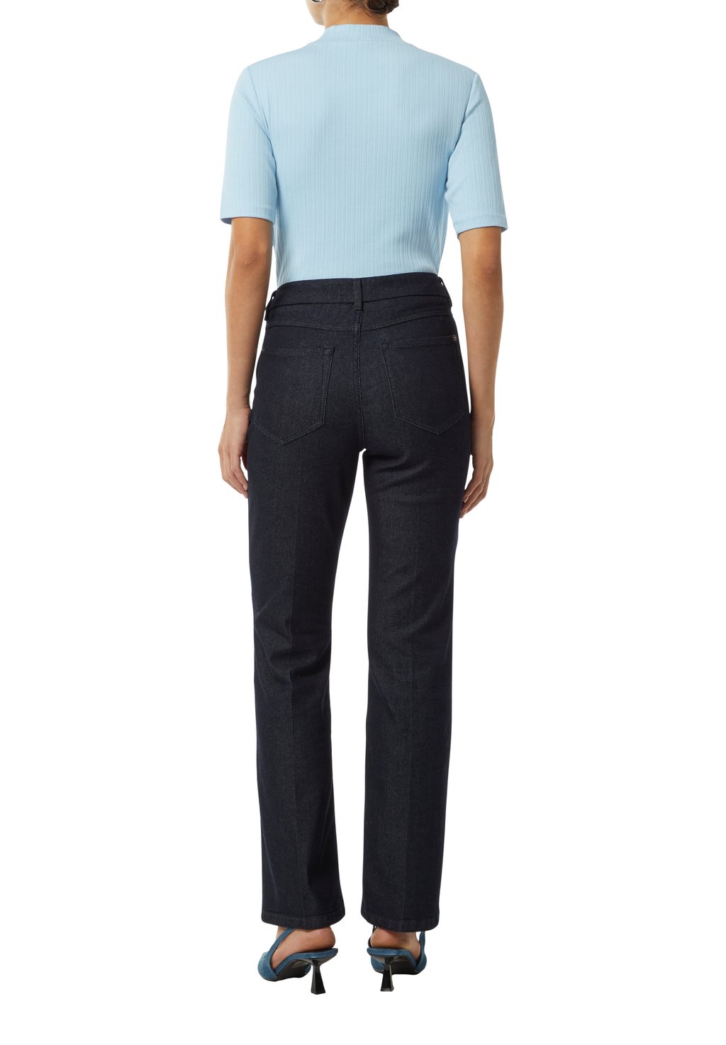 Базовая футболка IM SLIM FIT comma, светло-голубой 
Базовая футболка IM SLIM FIT comma, светло-голубой