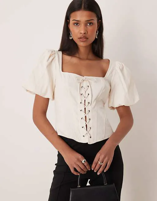 Белоснежный корсет-топ из чистого хлопка Gina Tricot
Белоснежный корсет-топ из чистого хлопка Gina Tricot