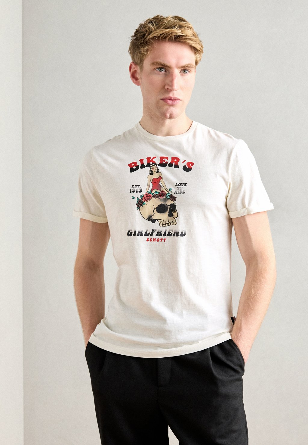 Футболка с принтом Schott, кремовый
Футболка с принтом Schott, кремовый