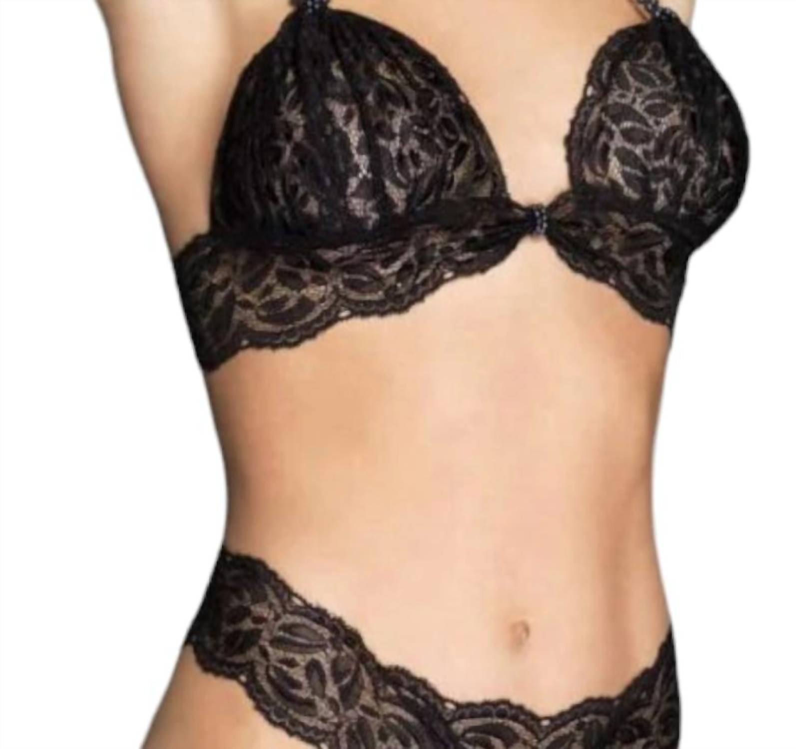 Бюстгальтер с кружевом и жемчугом от Ebony Bego черного цвета Bracli
Бюстгальтер с кружевом и жемчугом от Ebony Bego черного цвета Bracli
