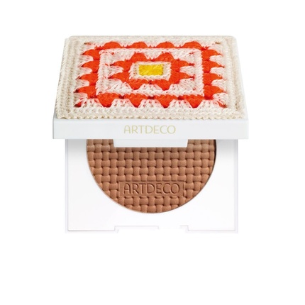 Пудра для брондирования Golden Riviera Two-Tone Bronzer in Warm Shades
Пудра для брондирования Golden Riviera Two-Tone Bronzer in Warm Shades