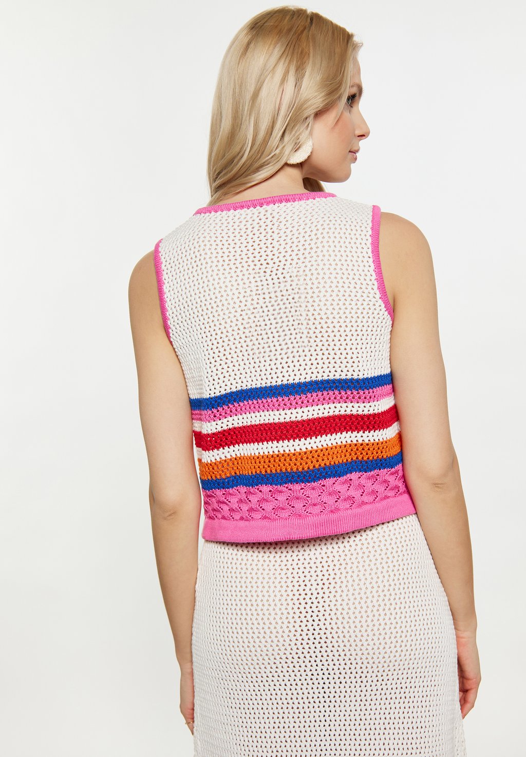 Джемпер TANK IZIA, белый
Джемпер TANK IZIA, белый