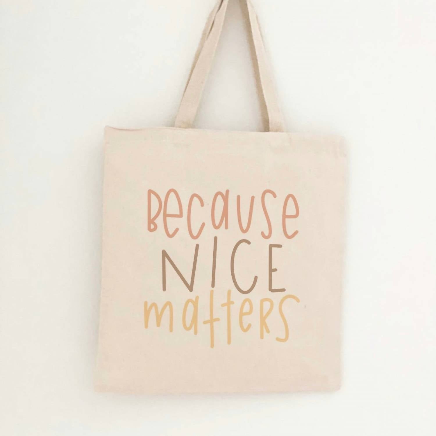 "Потому что доброта важна" сумка-шоппер в бежевом Swaygirls
"Потому что доброта важна" сумка-шоппер в бежевом Swaygirls