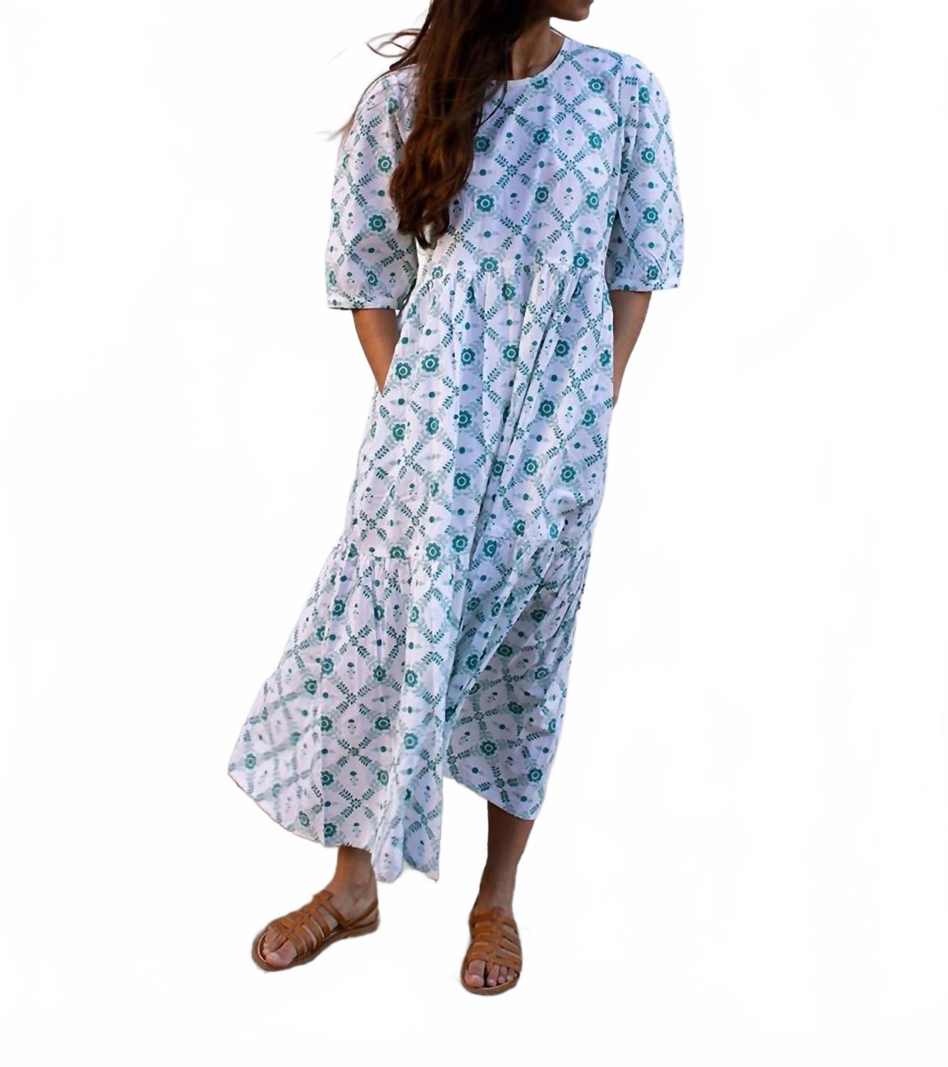 Гая Миди платье в белом SZ Blockprints
Гая Миди платье в белом SZ Blockprints