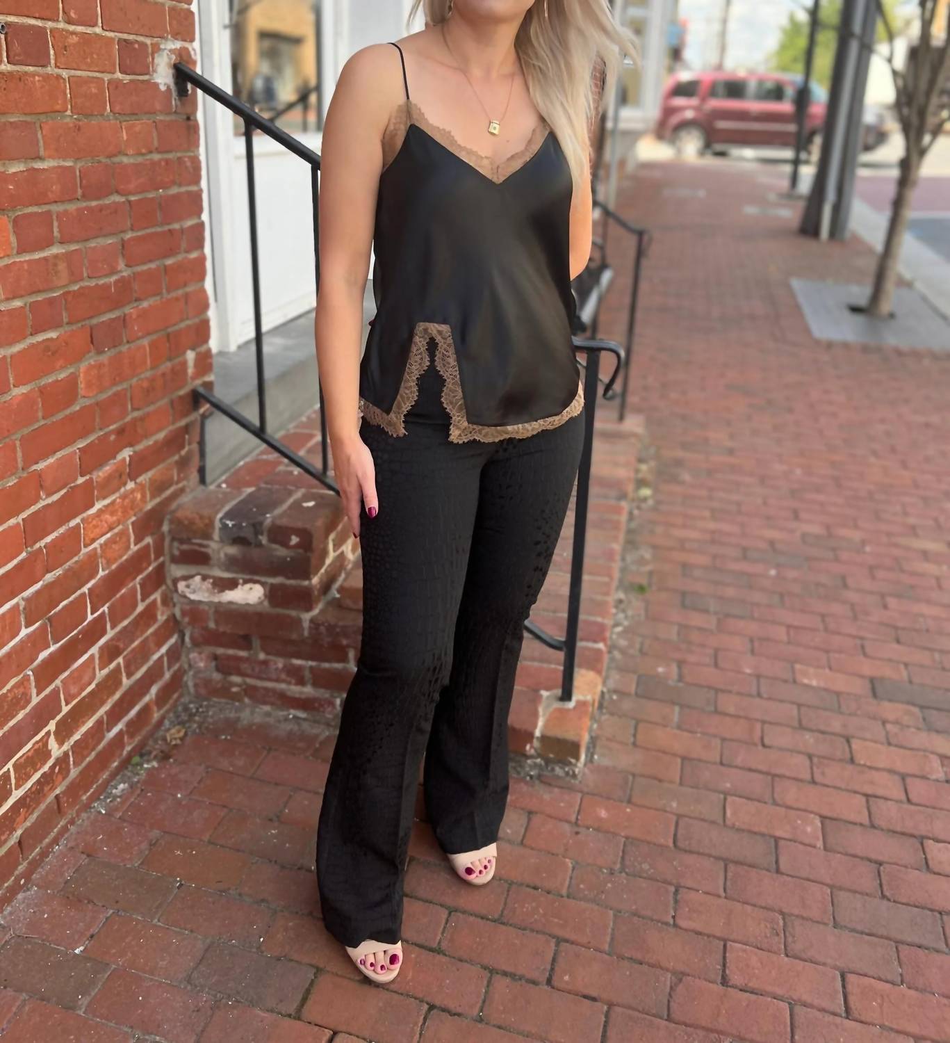 Брюки женские Avenue Montaigne, черный
Брюки женские Avenue Montaigne, черный