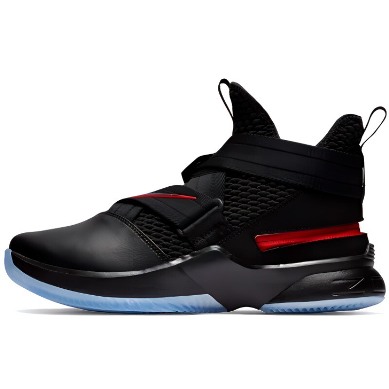Кроссовки Nike LeBron Soldier 12 FlyEase Black
Кроссовки Nike LeBron Soldier 12 FlyEase Black
