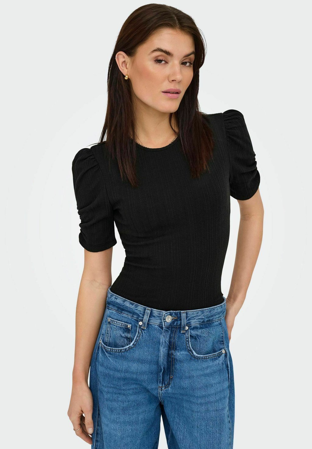 Базовая футболка NORMAL GESCHNITTEN RUNDHALS ONLY, черный
Базовая футболка NORMAL GESCHNITTEN RUNDHALS ONLY, черный