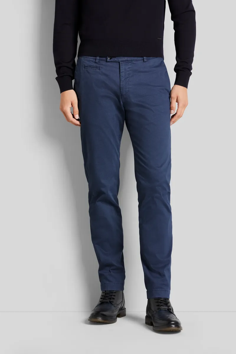 Брюки-чиносы bugatti, слегка поношенные, синий
Брюки-чиносы bugatti, слегка поношенные, синий