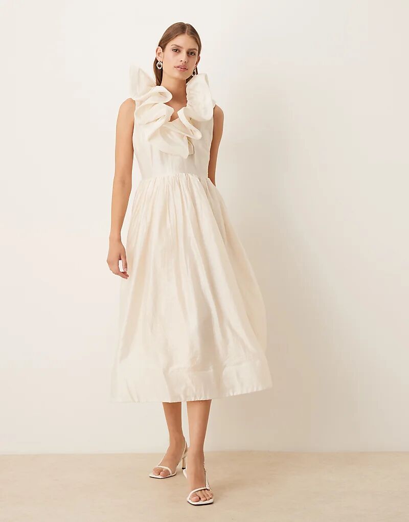 Платье миди True Decadence с оборками кремового цвета
Платье миди True Decadence с оборками кремового цвета