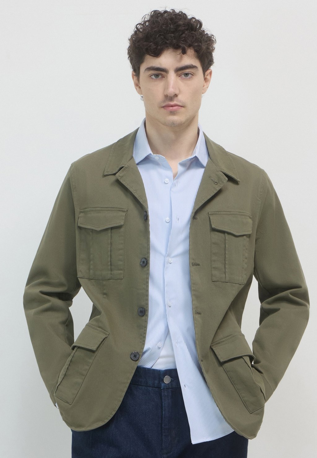 Летняя куртка Calliope, темно-зеленый
Летняя куртка Calliope, темно-зеленый