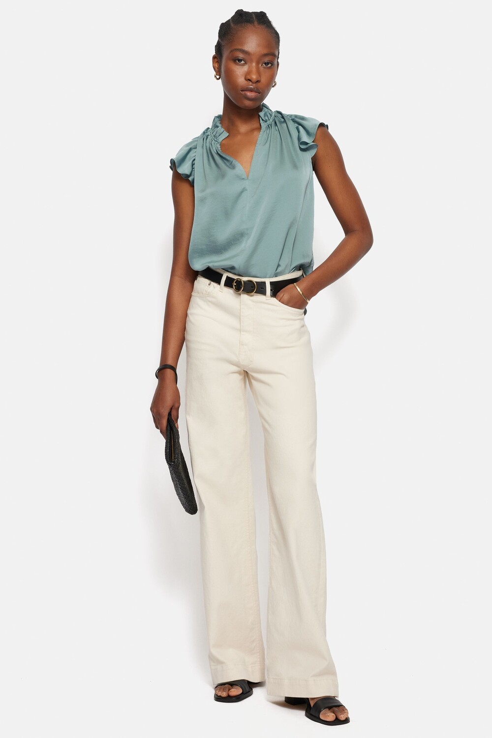 Топ из переработанного атласа с оборкой на шее Jigsaw, зеленый
Топ из переработанного атласа с оборкой на шее Jigsaw, зеленый