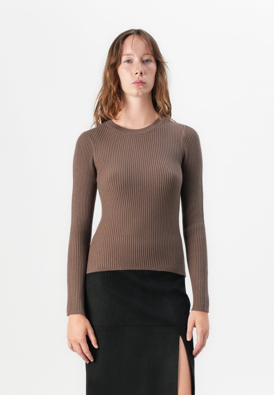 Джемпер ONLY ONLLOUISA PULLOVER , Morel/Brown
Джемпер ONLY ONLLOUISA PULLOVER , Morel/Brown