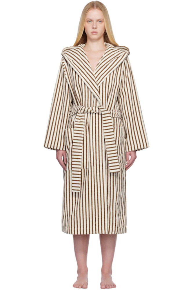 Махровый халат с капюшоном цвета «Off-White & Brown» Tekla 
Махровый халат с капюшоном цвета «Off-White & Brown» Tekla