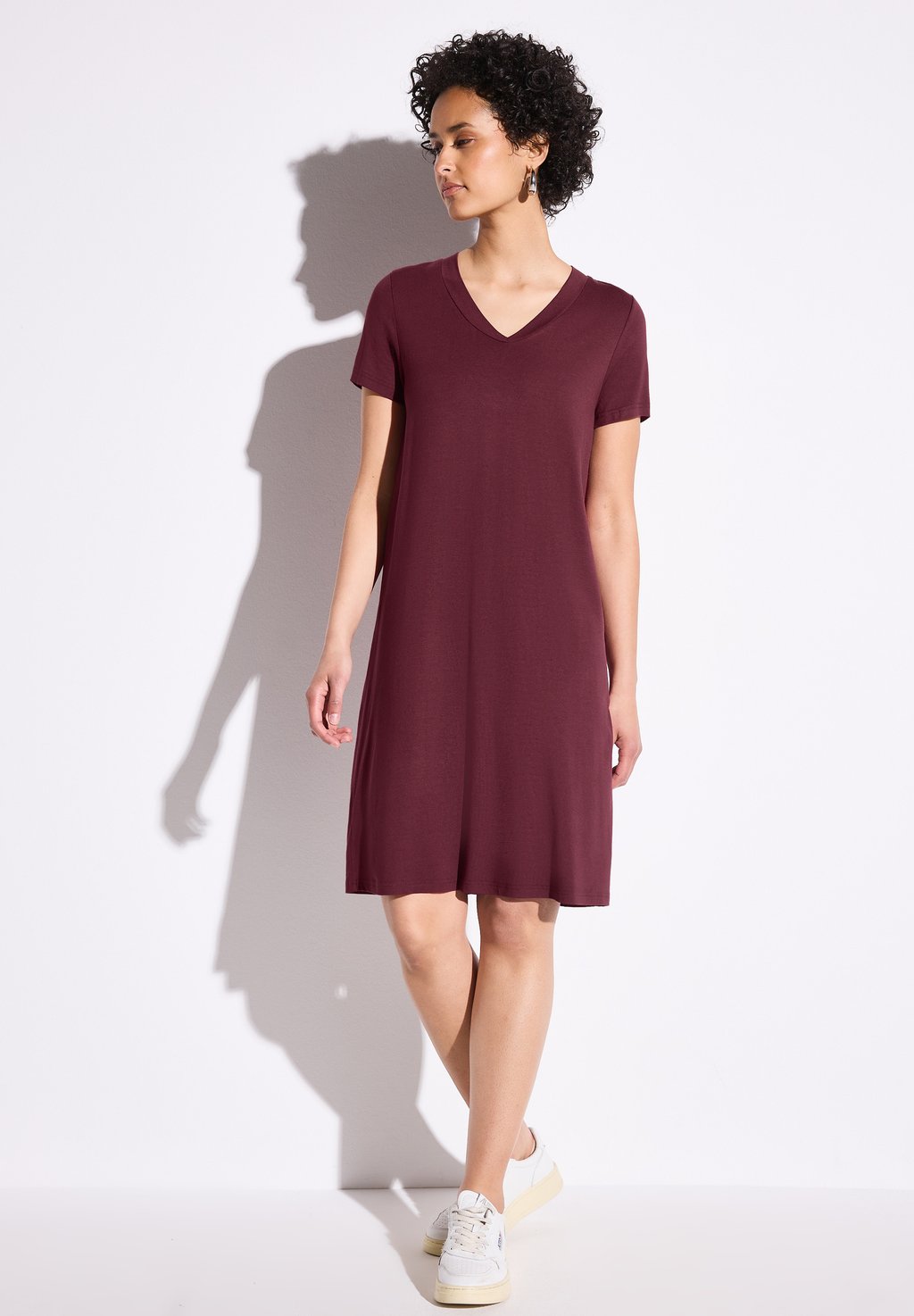 Платье из джерси IN UNIFARBE Street One, темно-красный
Платье из джерси IN UNIFARBE Street One, темно-красный