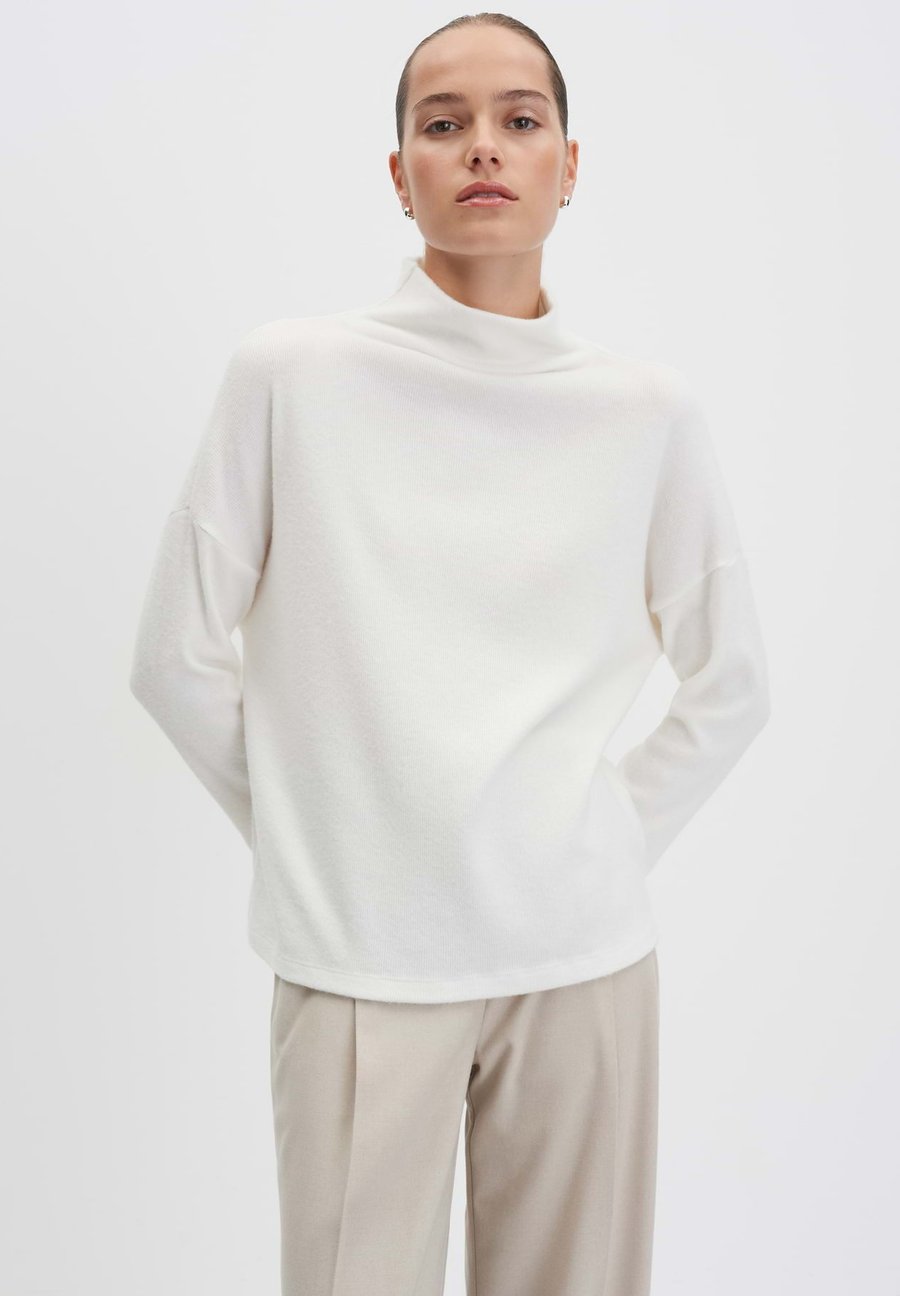 Топ someday. LOOSE FIT, Milk/White
Топ someday. LOOSE FIT, Milk/White