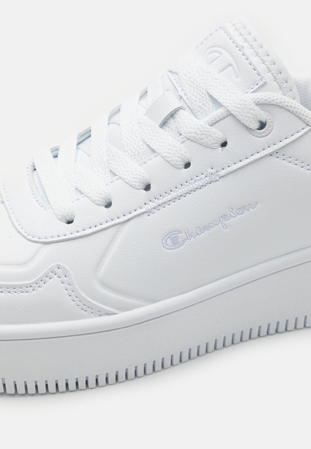 Баскетбольная обувь REBOUND PLATFORM LOW Champion, белый
Баскетбольная обувь REBOUND PLATFORM LOW Champion, белый