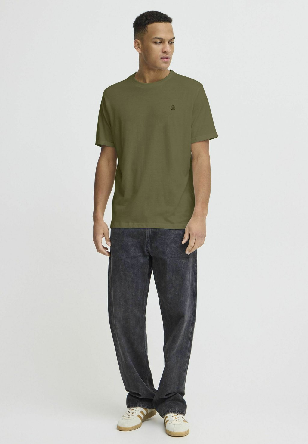 Базовая футболка 3 PACK Blend, мультиколор
Базовая футболка 3 PACK Blend, мультиколор