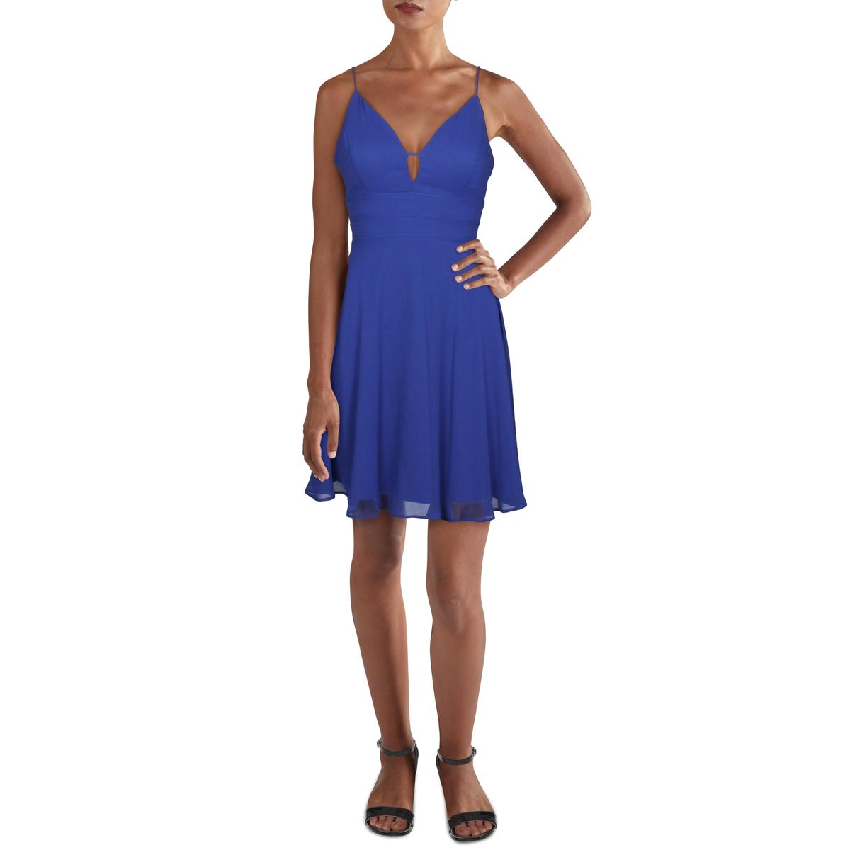 Платье-мини для фигуристки с V-образным вырезом для юниоров City Studio, цвет royal
Платье-мини для фигуристки с V-образным вырезом для юниоров City Studio, цвет royal