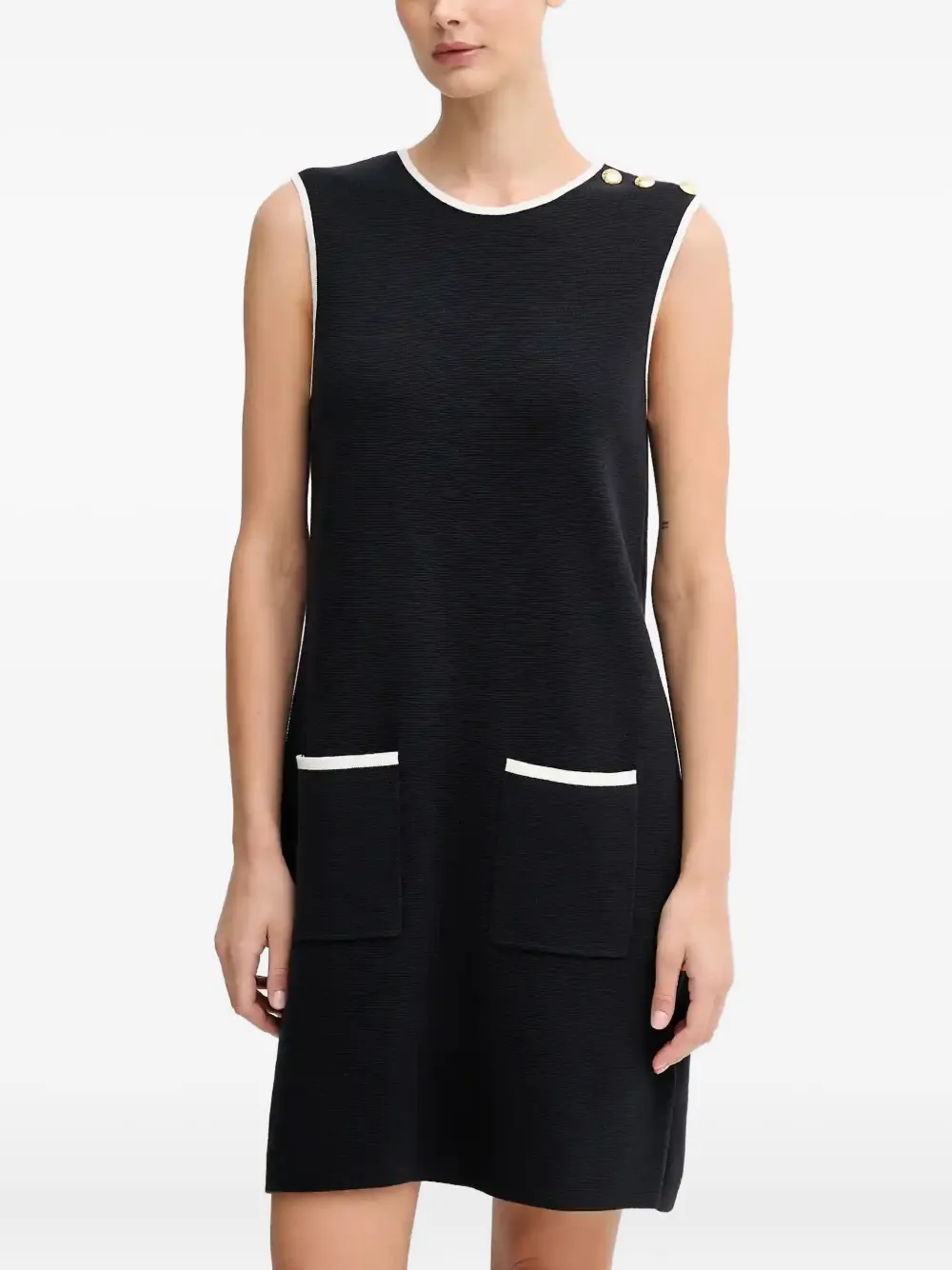 Мини-платье с карманами на пуговицах Barbour, черный
Мини-платье с карманами на пуговицах Barbour, черный