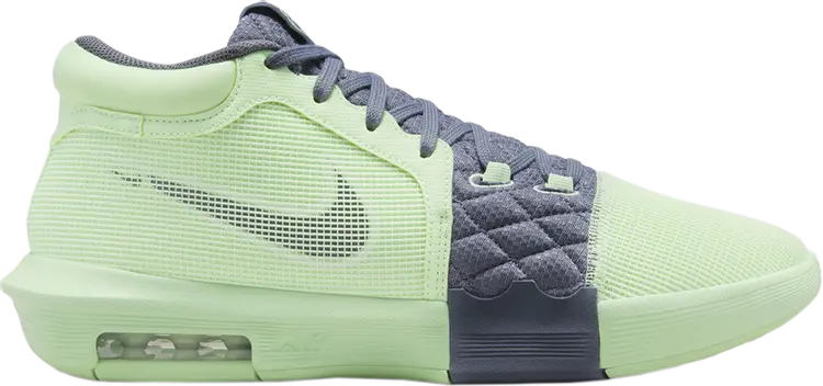 Кроссовки LeBron Witness 8 EP 'Vapor Green', зеленый
Кроссовки LeBron Witness 8 EP 'Vapor Green', зеленый