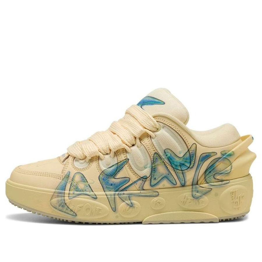 Кроссовки PUMA LaMelo Ball La France 'Airbrush', бежевый
Кроссовки PUMA LaMelo Ball La France 'Airbrush', бежевый