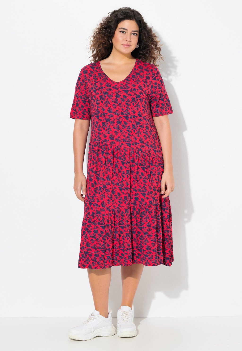 Повседневное платье SHORT SLEEVE Ulla Popken, красный 
Повседневное платье SHORT SLEEVE Ulla Popken, красный