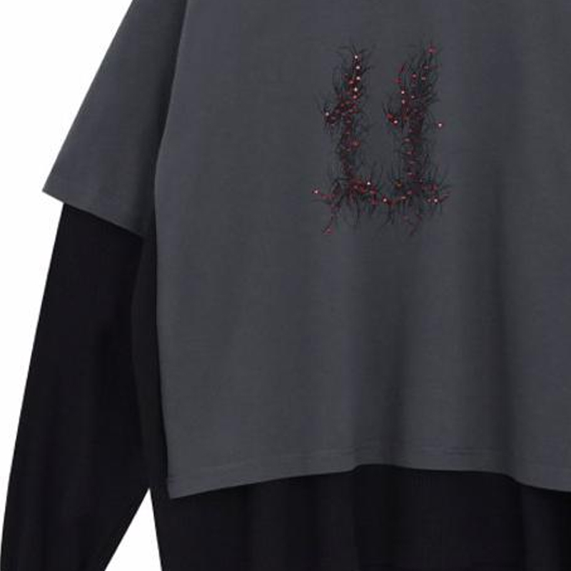 Футболка унисекс сезона весна-лето 2024 серого цвета WE11DONE
Футболка унисекс сезона весна-лето 2024 серого цвета WE11DONE