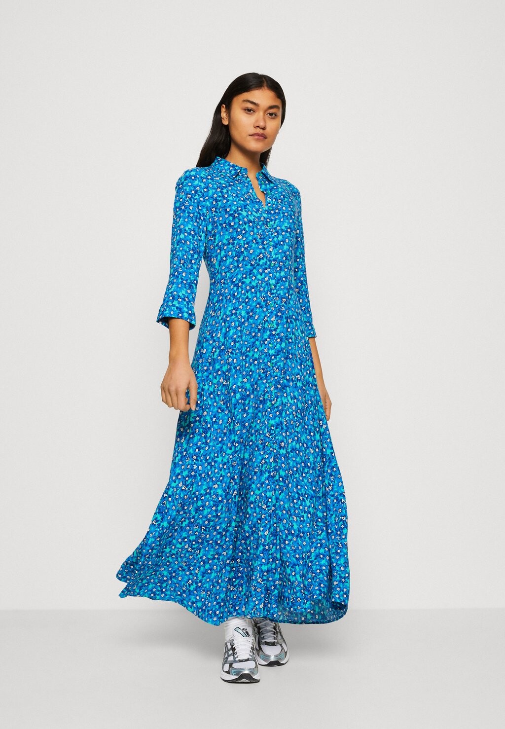 Длинное платье YAS
Длинное платье YAS