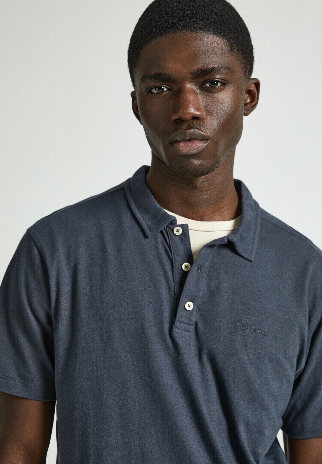 Рубашка-поло Holly Pepe Jeans, фантомно-серый
Рубашка-поло Holly Pepe Jeans, фантомно-серый