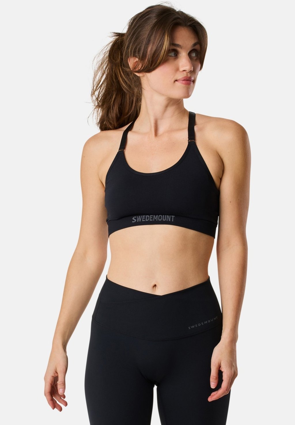 Спортивный бюстгальтер с легкой поддержкой CORE STRAP Swedemount, черный
Спортивный бюстгальтер с легкой поддержкой CORE STRAP Swedemount, черный