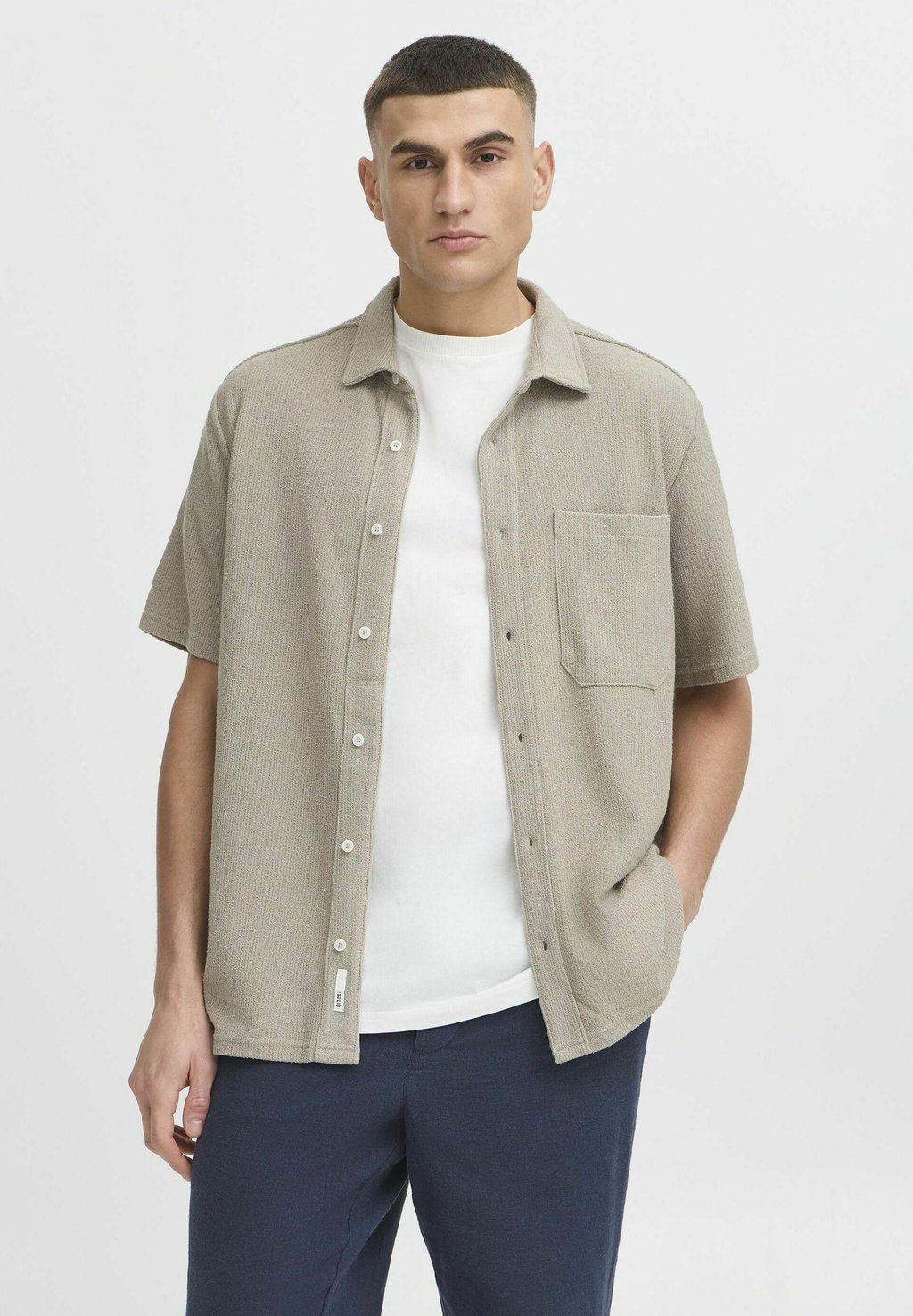 Рубашка SDOSVALD Solid, оливковый
Рубашка SDOSVALD Solid, оливковый