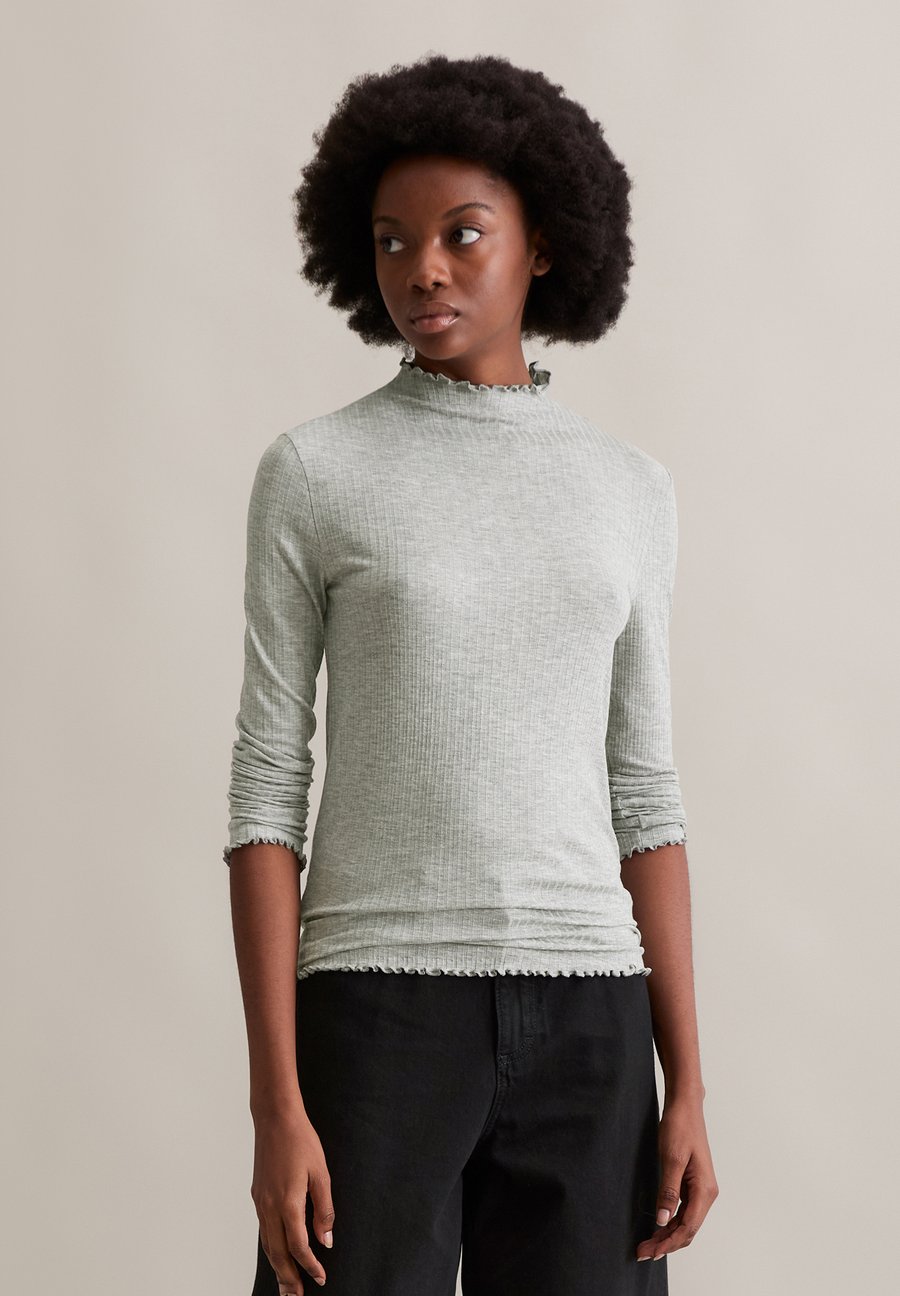 Топ Marc O'Polo DENIM LONGSLEEVE SLIM, Stone Melange/Stone
Топ Marc O'Polo DENIM LONGSLEEVE SLIM, Stone Melange/Stone