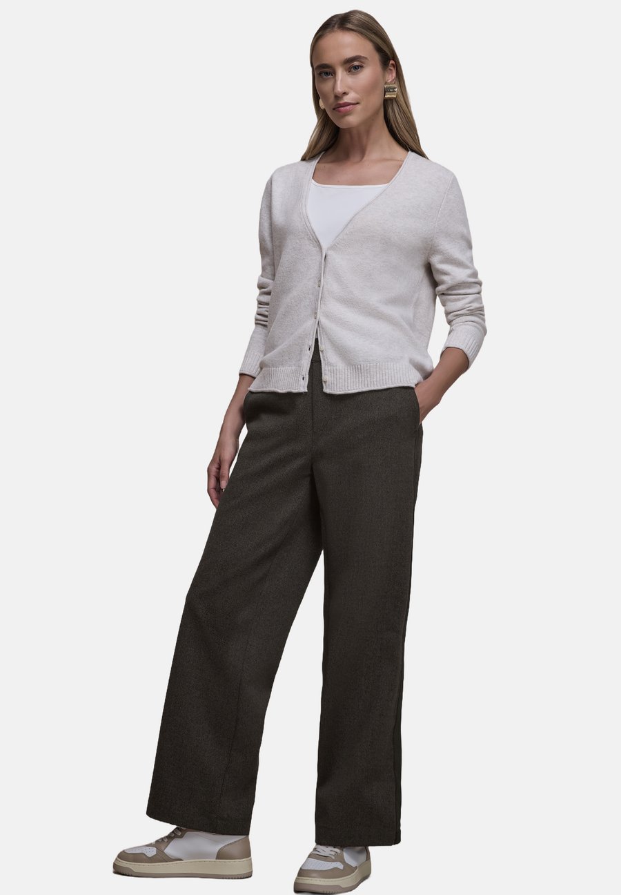 Брюки Street One STRAIGHT LEG, Schwarz/Black
Брюки Street One STRAIGHT LEG, Schwarz/Black