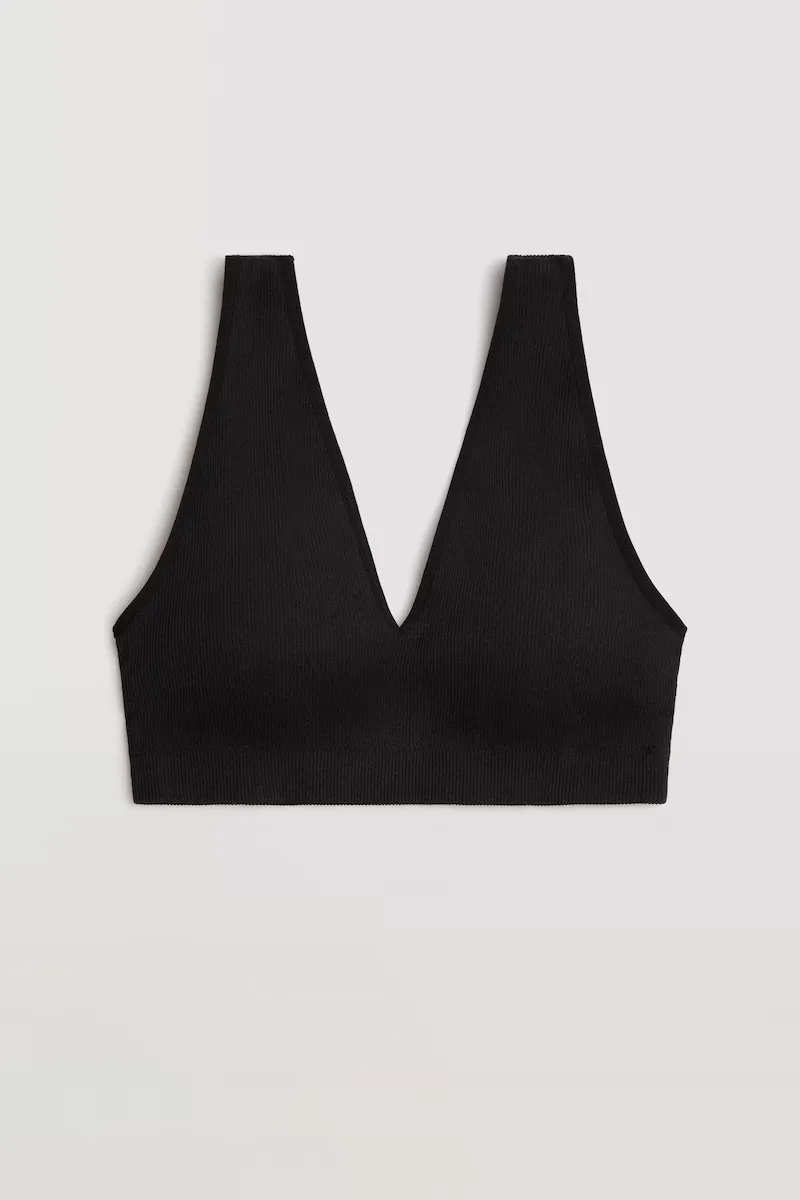 Бюстгальтер без косточек со съемной подкладкой, бесшовным верхом и невидимой отделкой Ysabel Mora, черный
Бюстгальтер без косточек со съемной подкладкой, бесшовным верхом и невидимой отделкой Ysabel Mora, черный