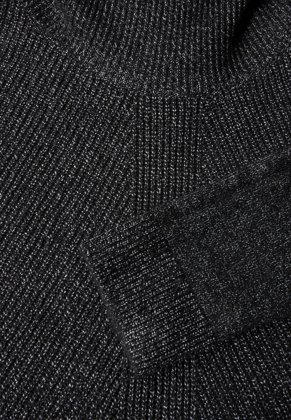 Джемпер MIT ROLLKRAGEN Cecil, черный
Джемпер MIT ROLLKRAGEN Cecil, черный