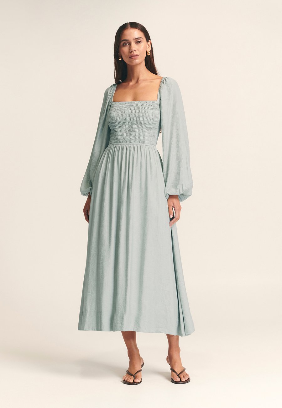 Платье ST MRLO TRUE MIDI , Light Sage/Mottled Turquoise
Платье ST MRLO TRUE MIDI , Light Sage/Mottled Turquoise