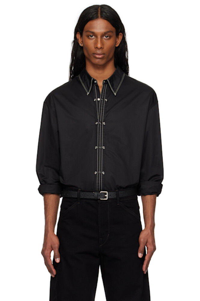 Черная рубашка с металлическим декором LEMAIRE
Черная рубашка с металлическим декором LEMAIRE